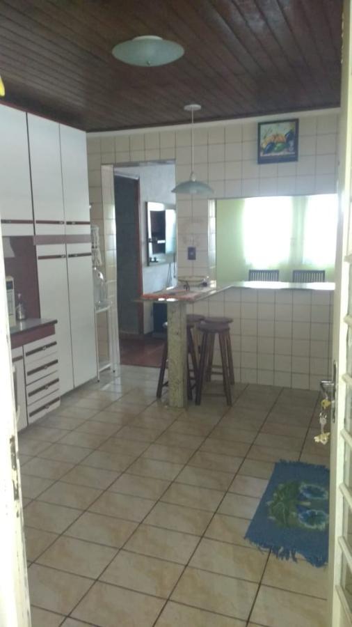 Casa à venda com 8 quartos, 1000m² - Foto 29