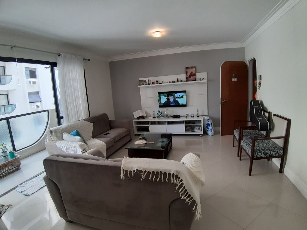 Apartamento à venda com 3 quartos, 140m² - Foto 1