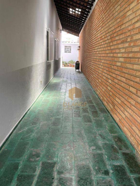 Casa à venda com 4 quartos, 150m² - Foto 24