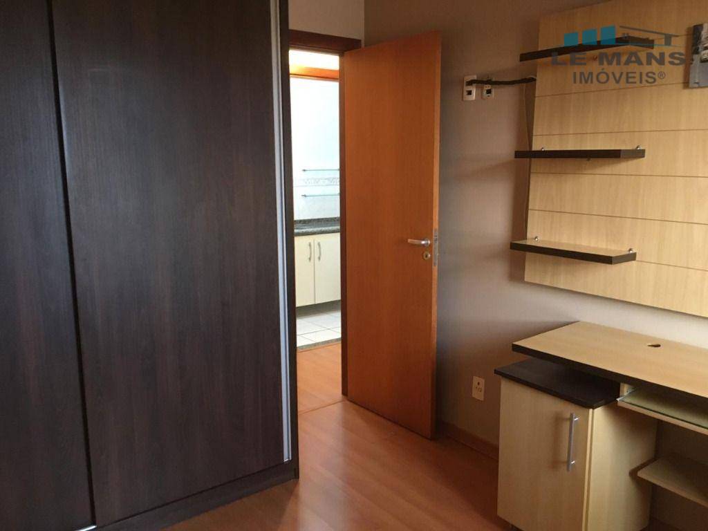 Apartamento à venda com 3 quartos, 97m² - Foto 8