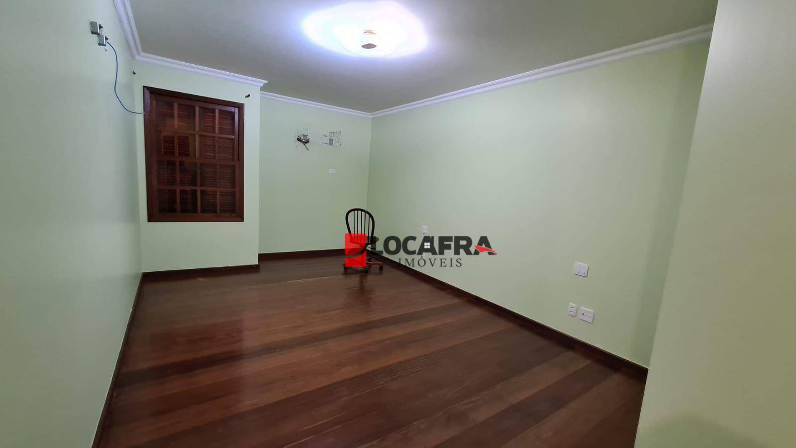 Casa à venda com 5 quartos, 570m² - Foto 10