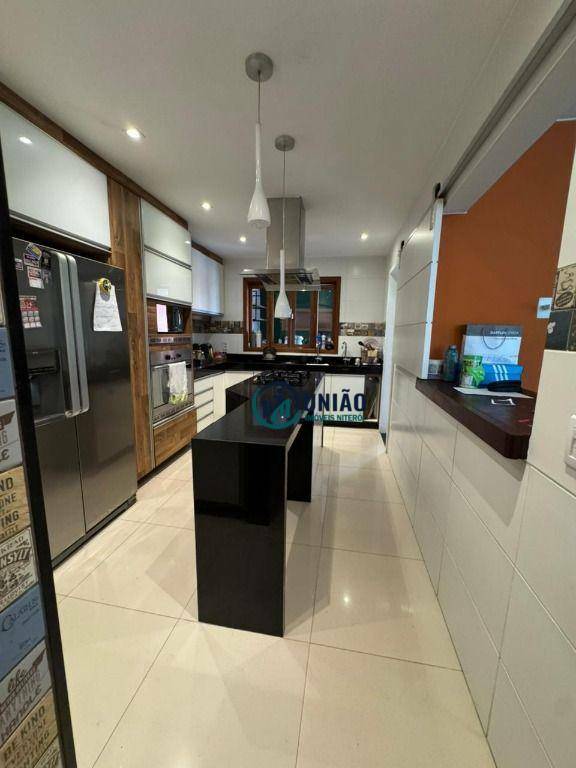 Casa à venda com 4 quartos, 1000m² - Foto 33