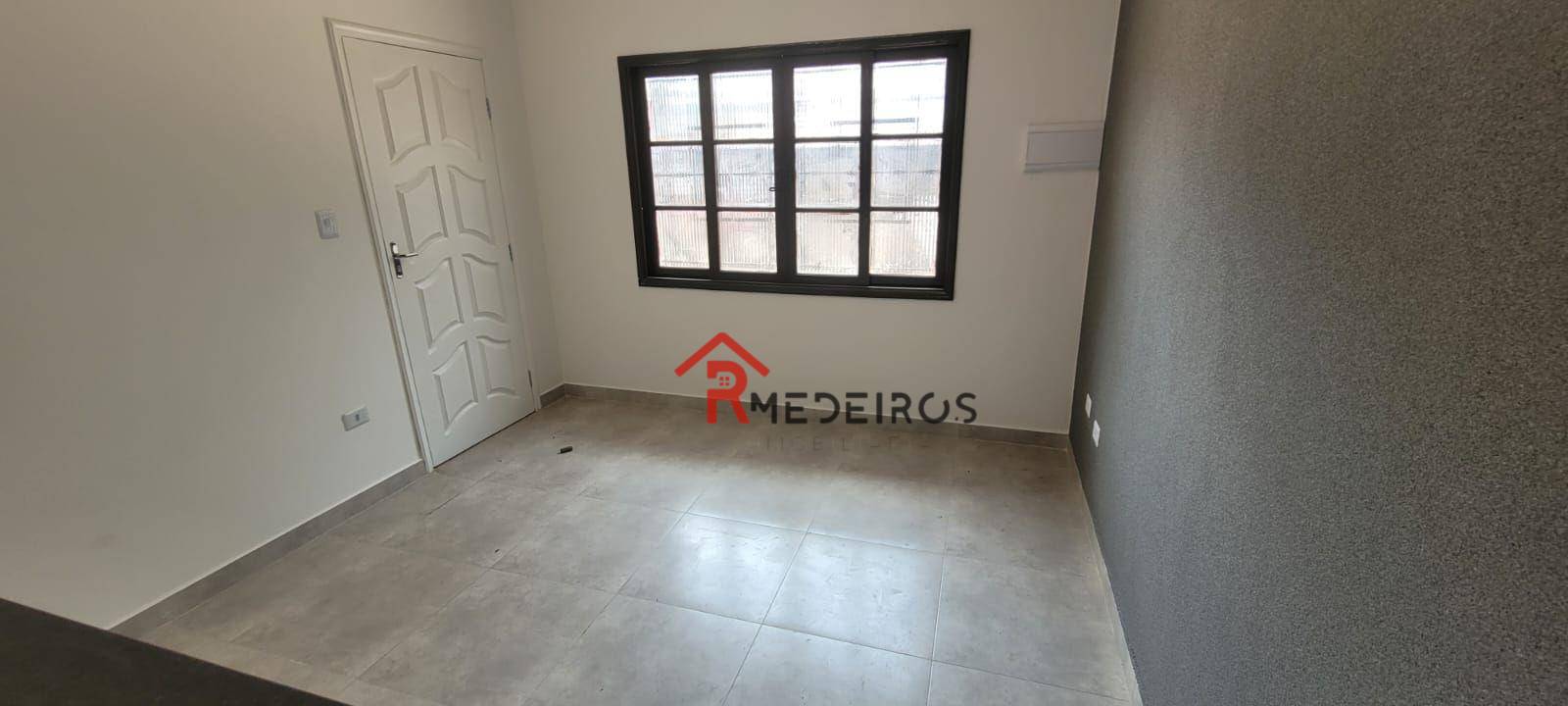 Casa à venda com 2 quartos, 60M2 - Foto 5