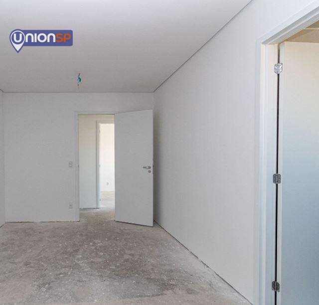 Apartamento à venda com 3 quartos, 140m² - Foto 8