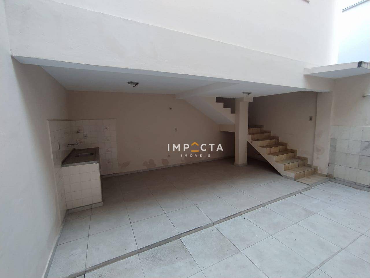 Casa à venda com 2 quartos, 200m² - Foto 11