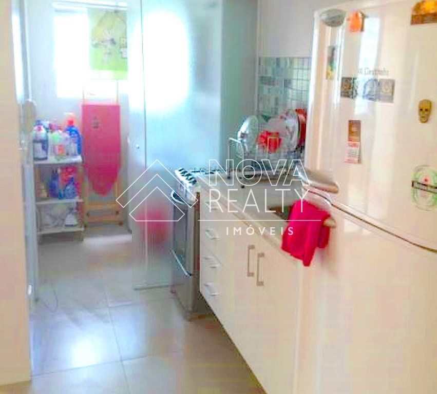 Apartamento à venda com 3 quartos, 72m² - Foto 4