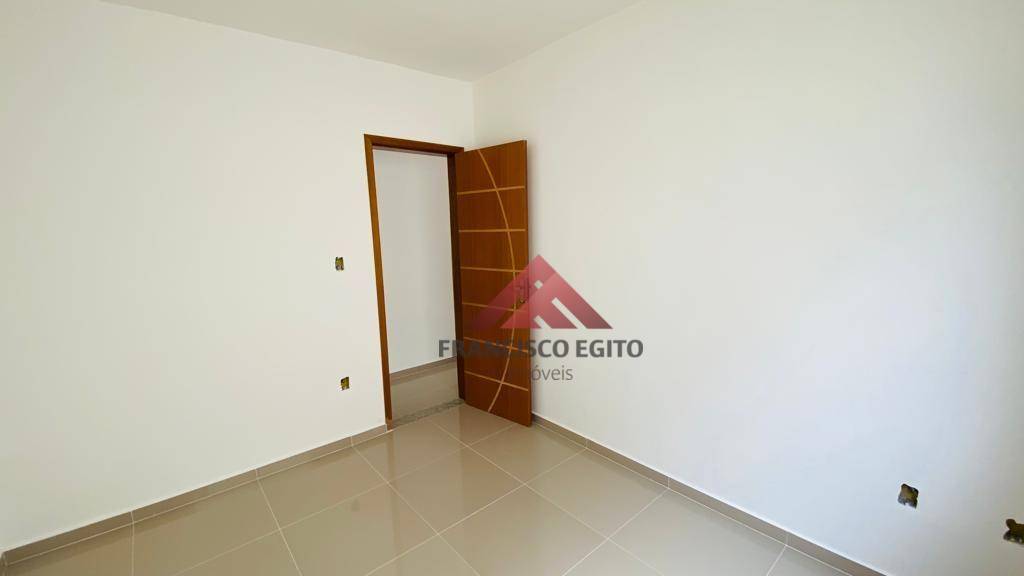 Casa à venda com 2 quartos, 69m² - Foto 9