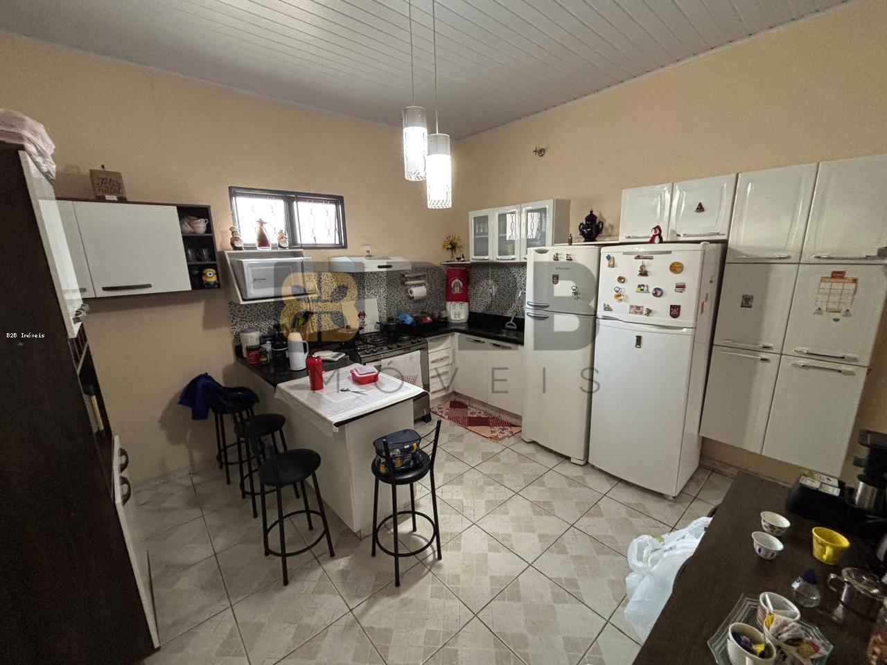 Casa à venda com 3 quartos, 141m² - Foto 5