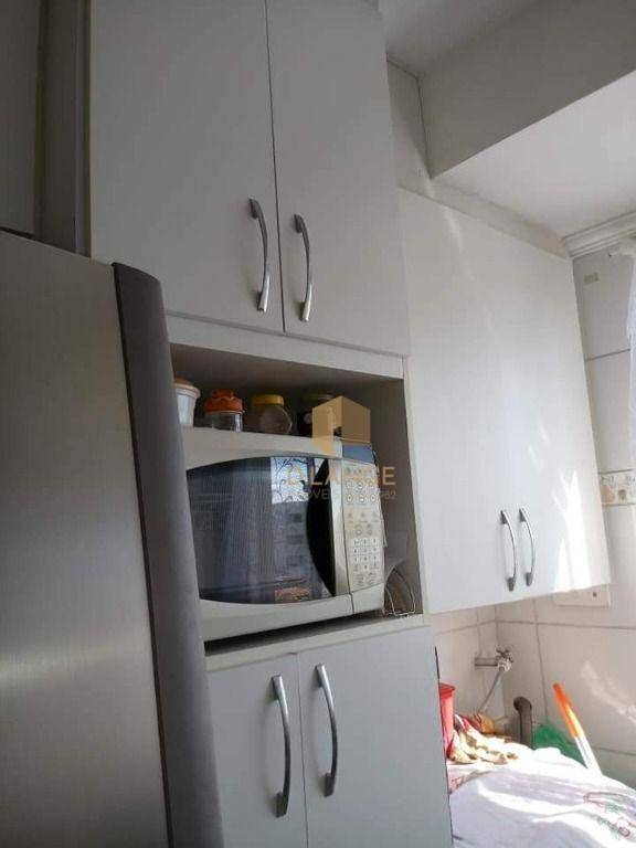 Apartamento à venda com 2 quartos, 52m² - Foto 7