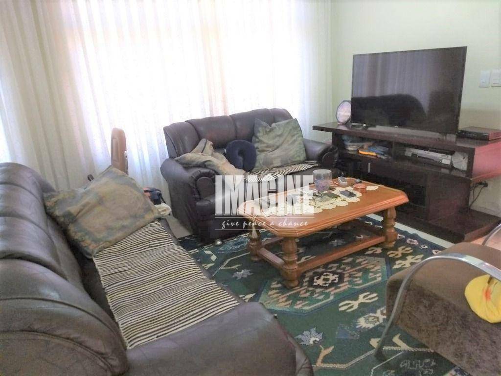 Sobrado à venda com 4 quartos, 250m² - Foto 9