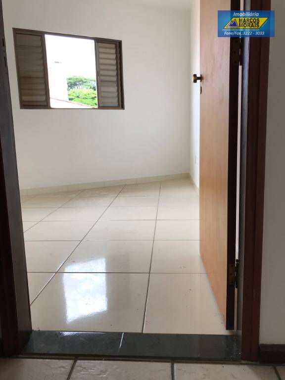 Apartamento à venda e aluguel com 2 quartos, 69m² - Foto 10