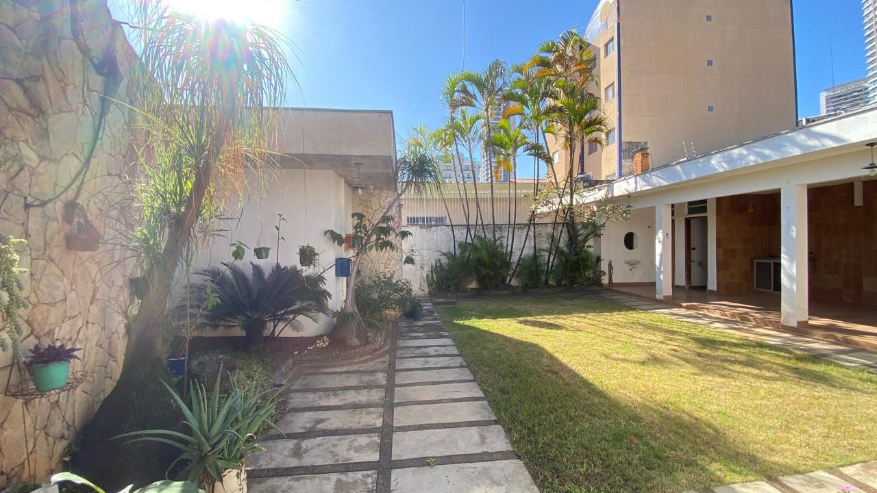 Casa para alugar com 4 quartos, 437m² - Foto 25
