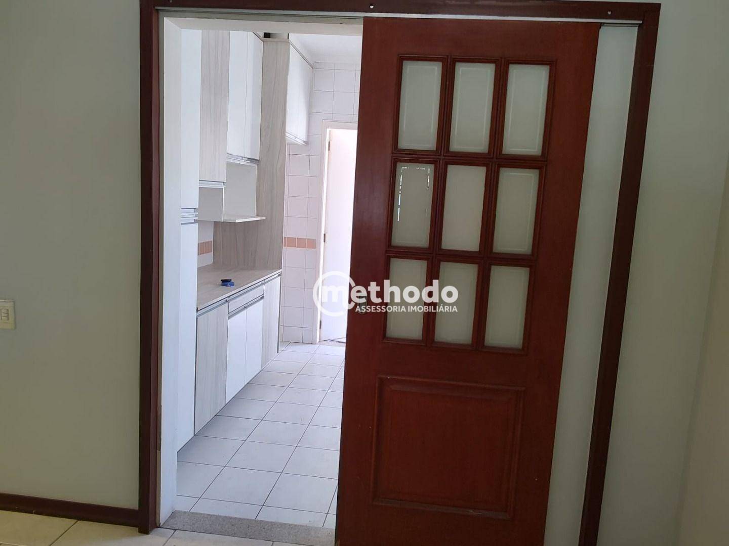 Casa para alugar com 3 quartos, 150m² - Foto 8