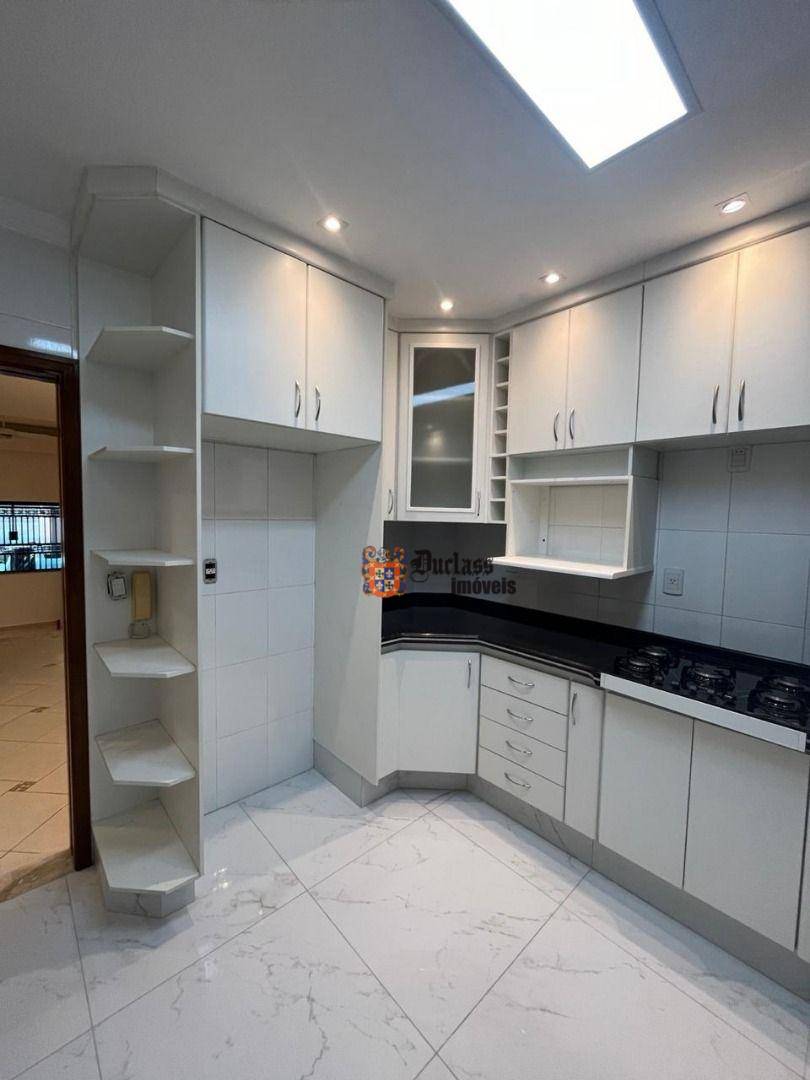 Sobrado à venda com 3 quartos, 180m² - Foto 38