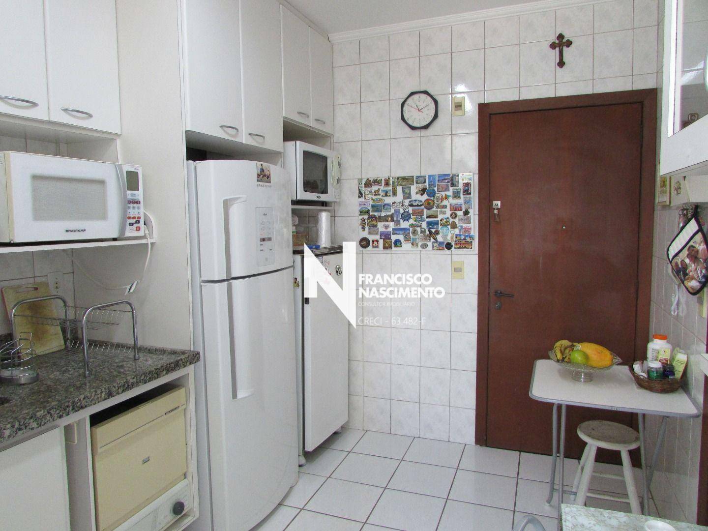 Apartamento à venda com 3 quartos, 105m² - Foto 12