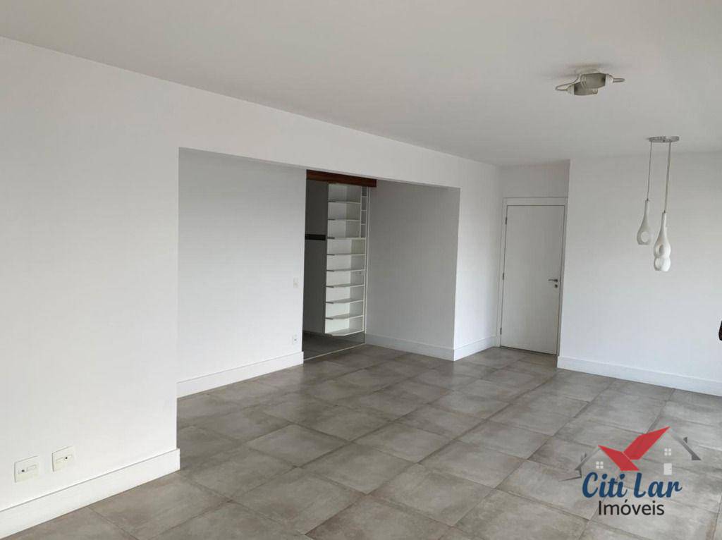 Apartamento à venda com 3 quartos, 135m² - Foto 3