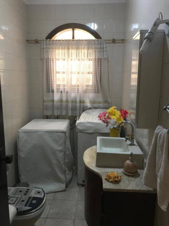 Sobrado à venda com 4 quartos, 194m² - Foto 7