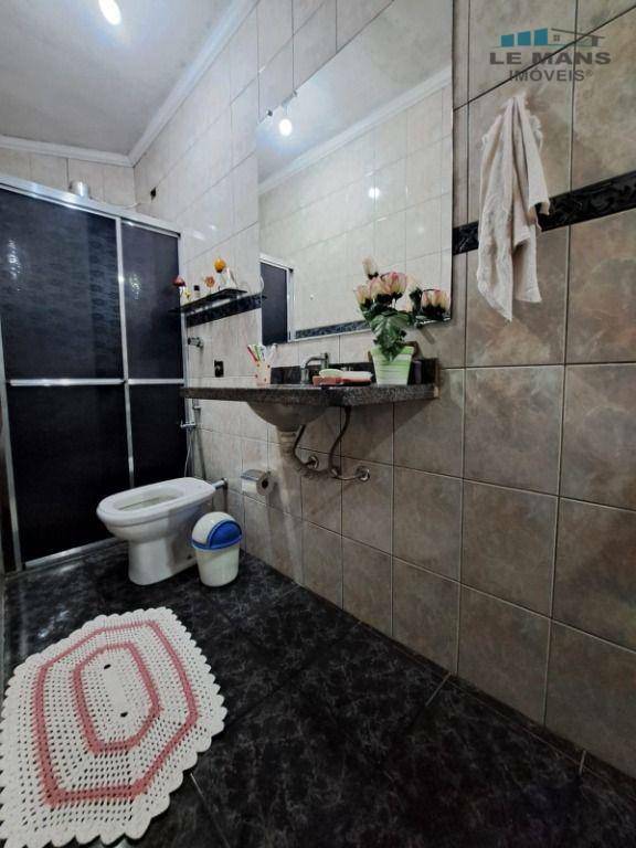 Chácara à venda com 9 quartos, 1500m² - Foto 48