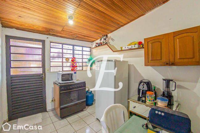 Casa à venda com 3 quartos, 164m² - Foto 5