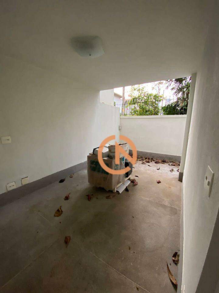 Sobrado à venda e aluguel com 3 quartos, 240m² - Foto 11