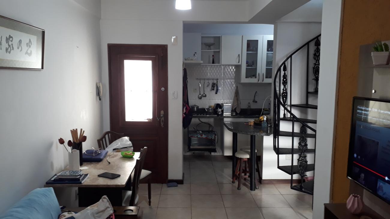 Apartamento à venda com 2 quartos, 82m² - Foto 2