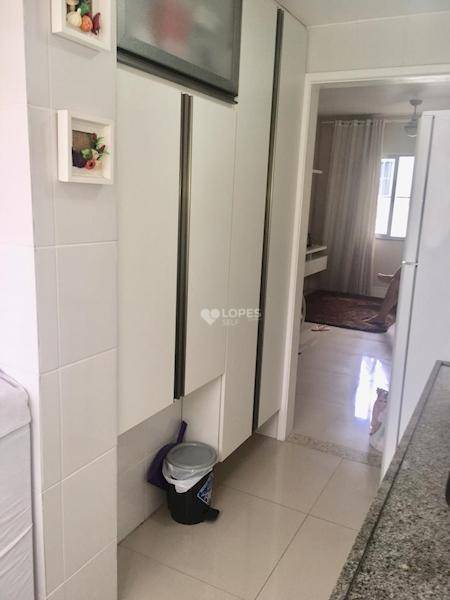 Apartamento à venda com 2 quartos, 58m² - Foto 15