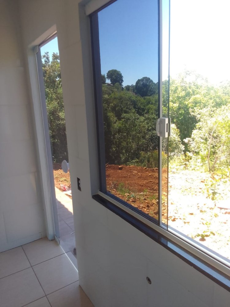 Casa à venda com 2 quartos, 71m² - Foto 8
