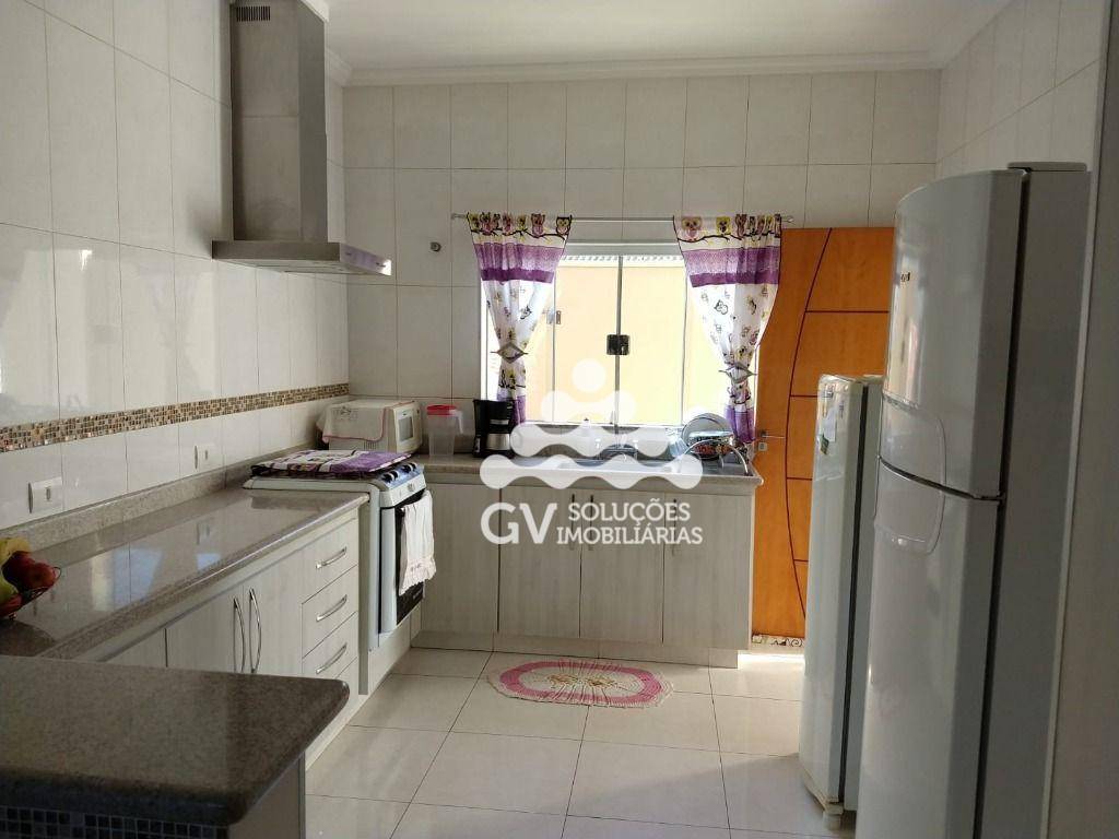 Casa à venda com 3 quartos, 175m² - Foto 10