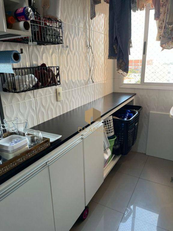 Apartamento à venda com 3 quartos, 72m² - Foto 9