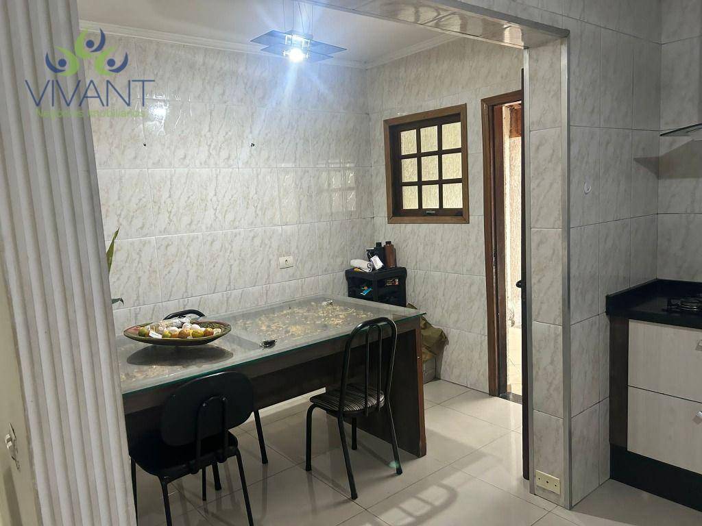 Sobrado à venda com 3 quartos, 234m² - Foto 10