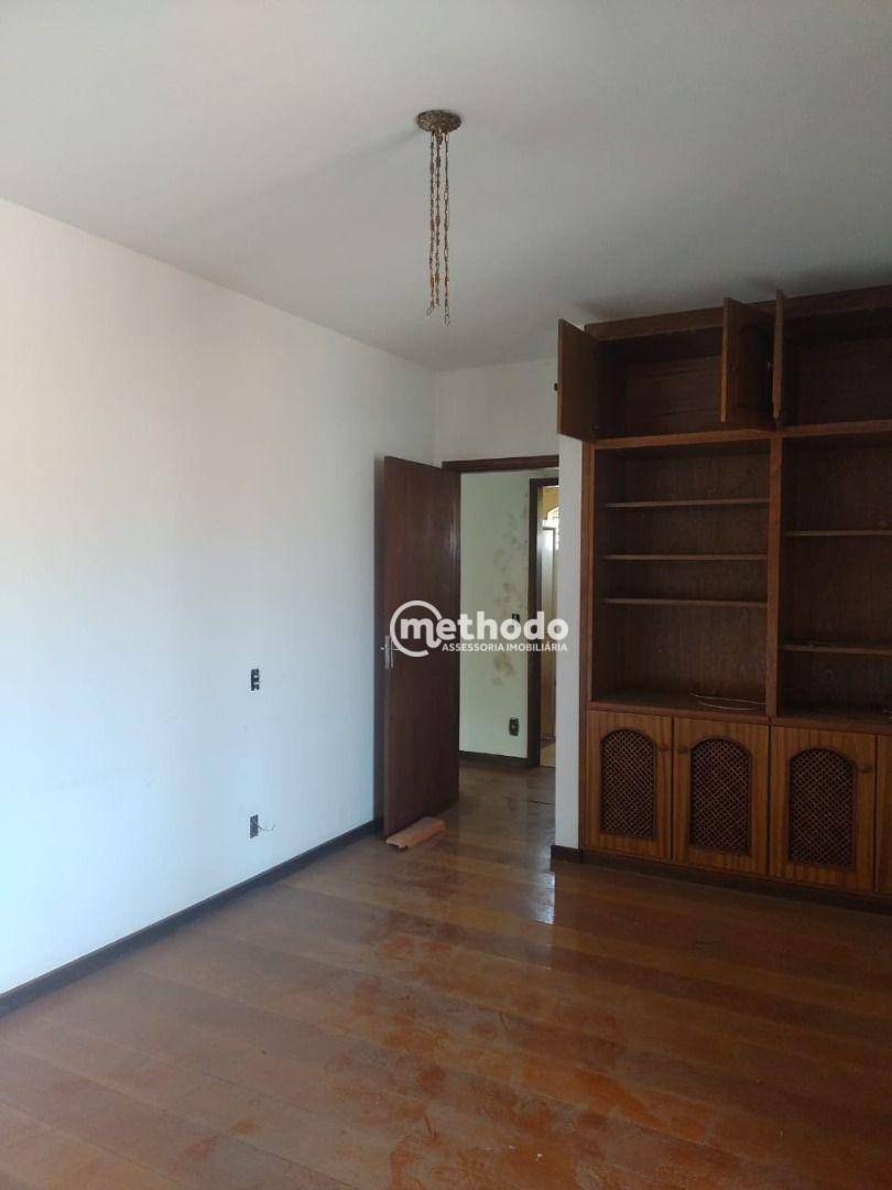 Casa à venda com 3 quartos, 300m² - Foto 20