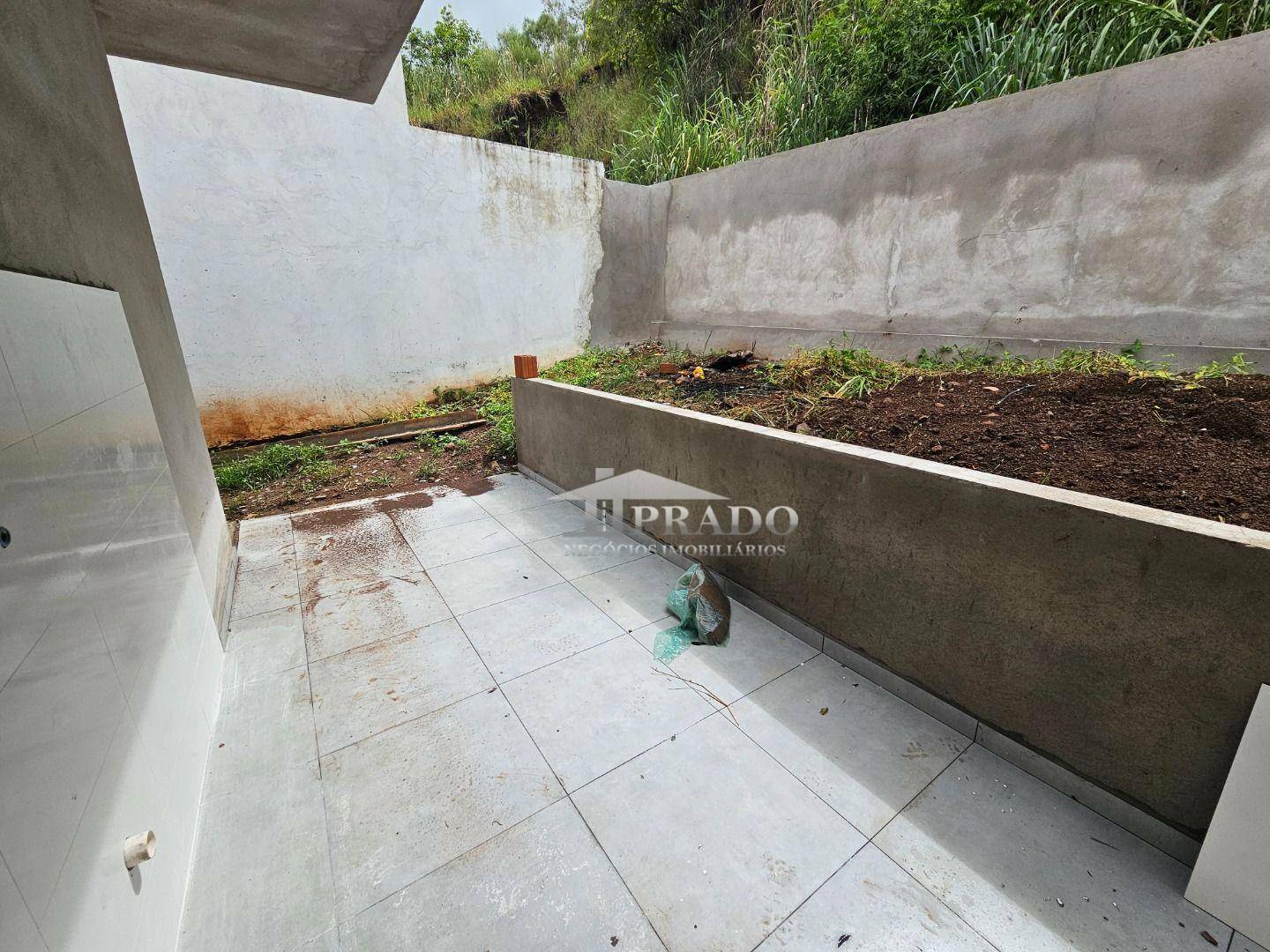 Casa à venda com 3 quartos, 80m² - Foto 13
