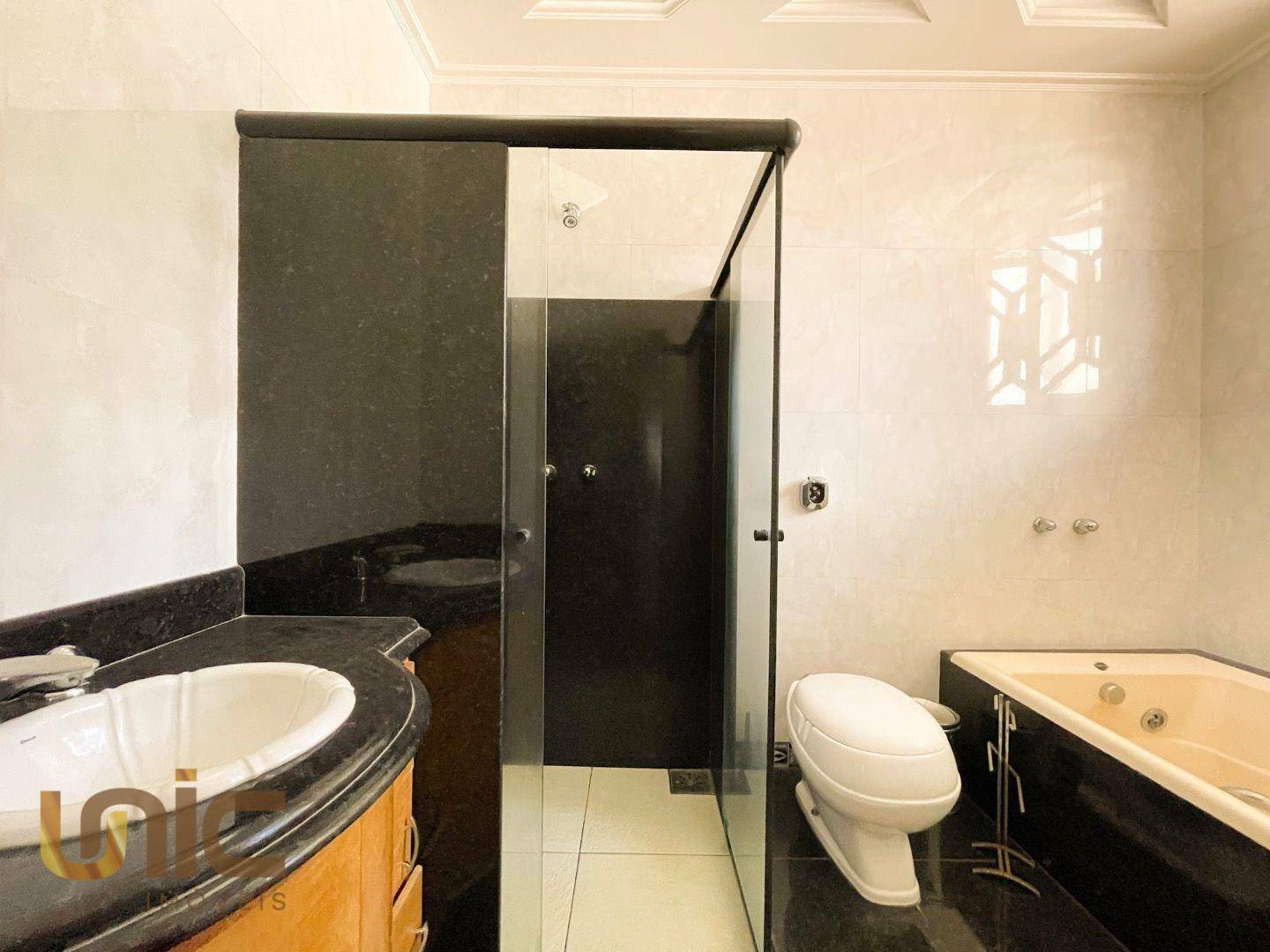 Casa de Condomínio à venda com 5 quartos, 600m² - Foto 32