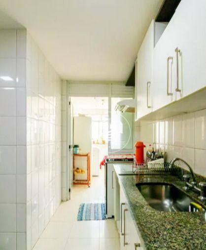 Apartamento à venda com 3 quartos, 140m² - Foto 15