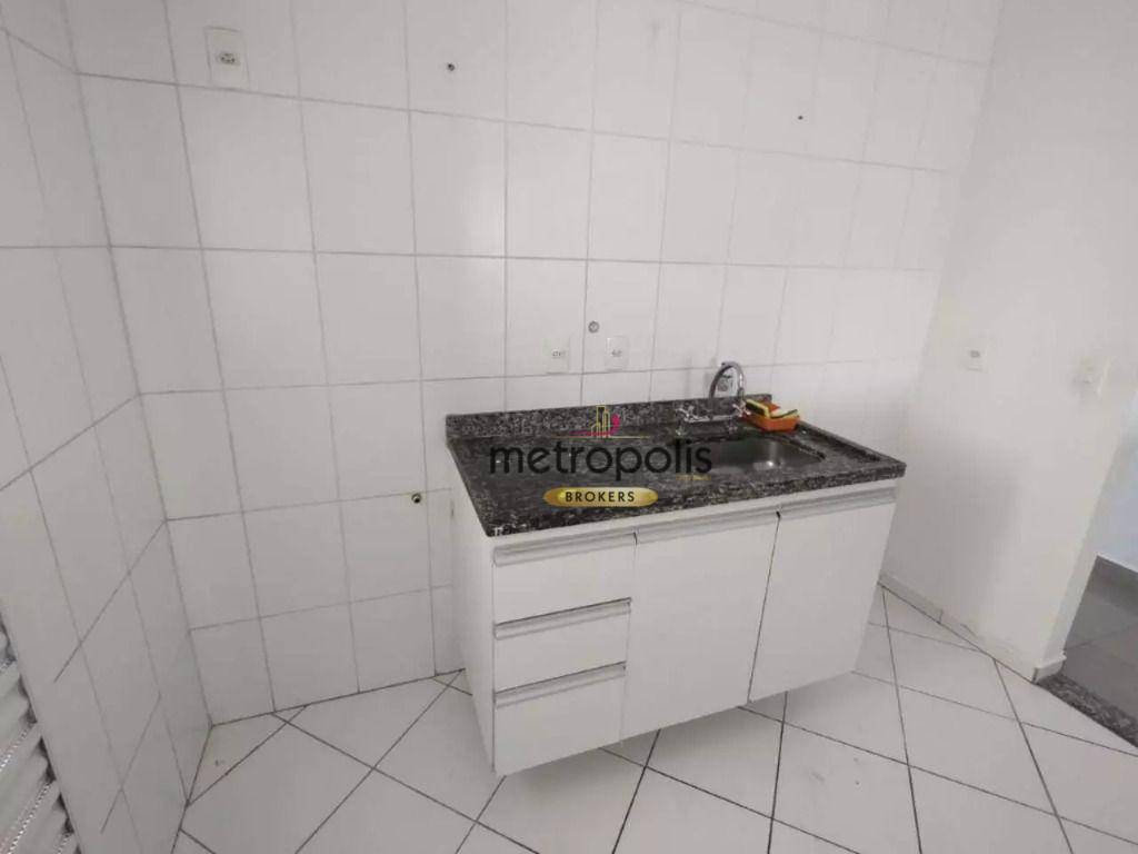 Apartamento para alugar com 3 quartos, 83m² - Foto 11