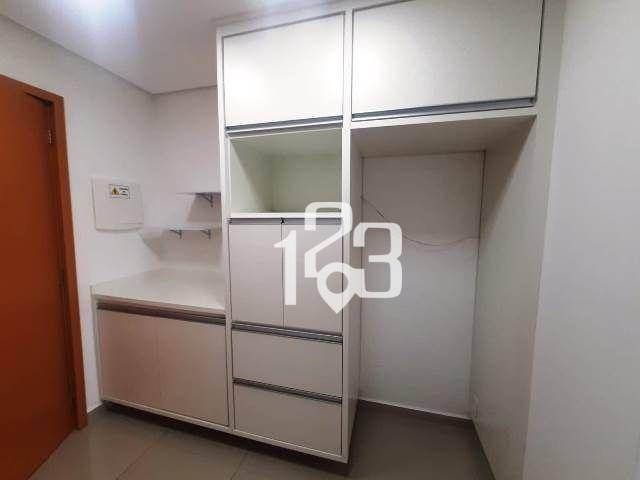 Apartamento para alugar com 3 quartos, 84m² - Foto 2