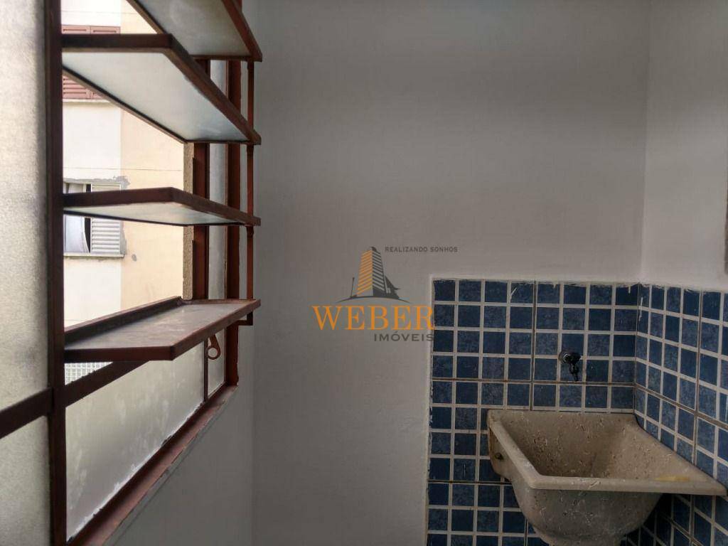 Apartamento à venda com 2 quartos, 42m² - Foto 2