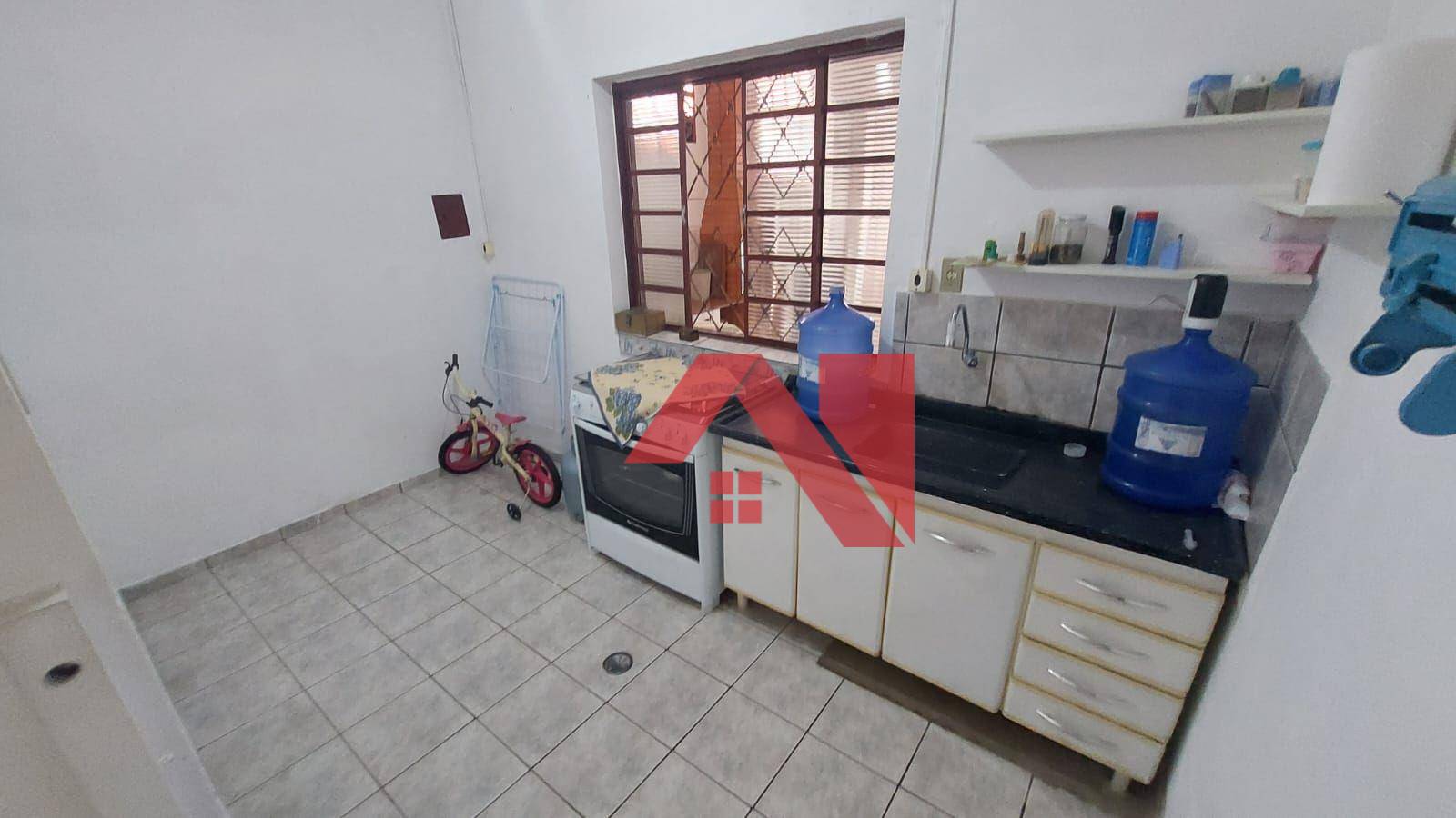 Sobrado à venda com 4 quartos, 180m² - Foto 11