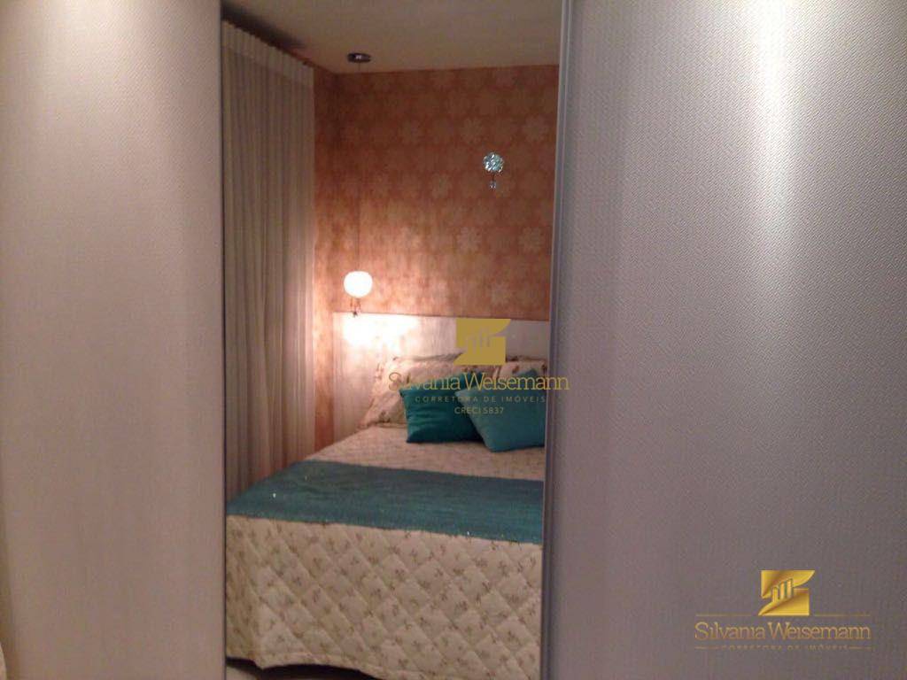 Apartamento à venda com 4 quartos, 215m² - Foto 12