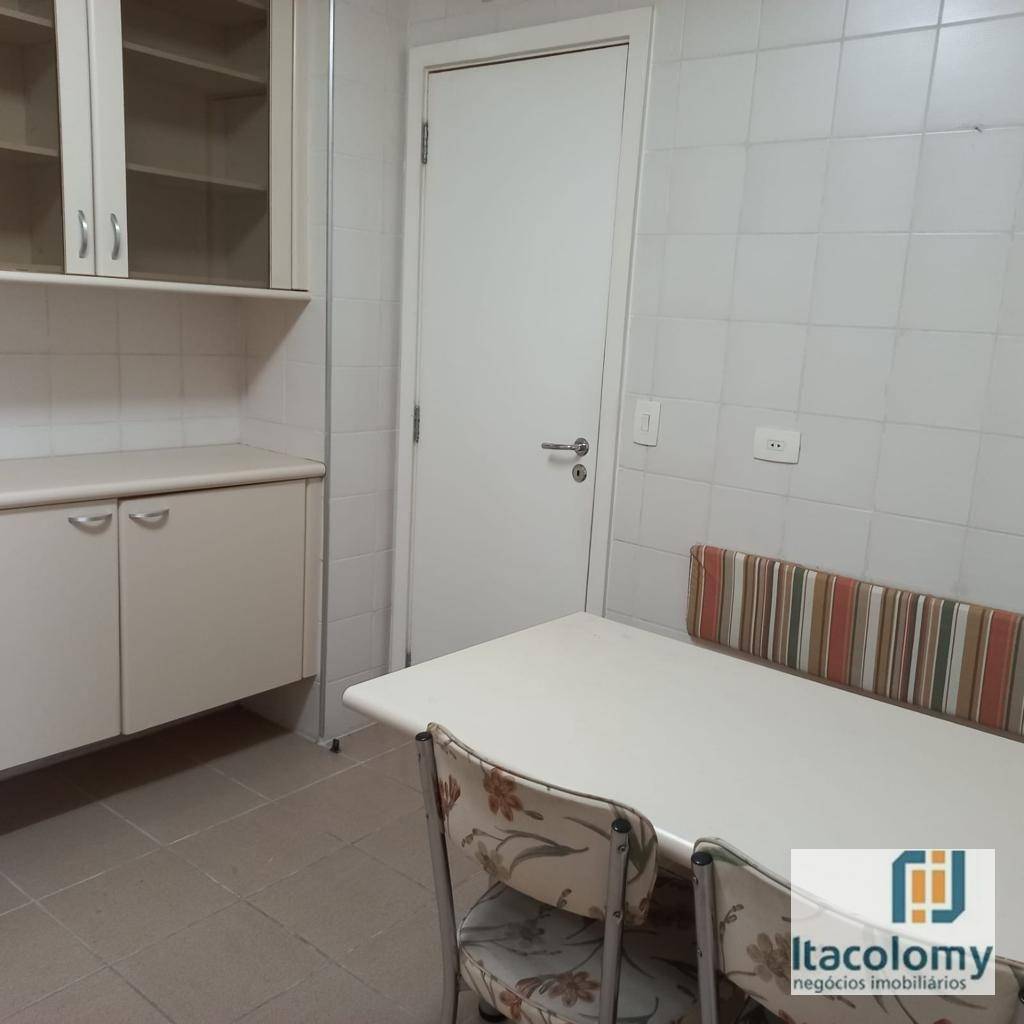 Apartamento à venda com 3 quartos, 123m² - Foto 23