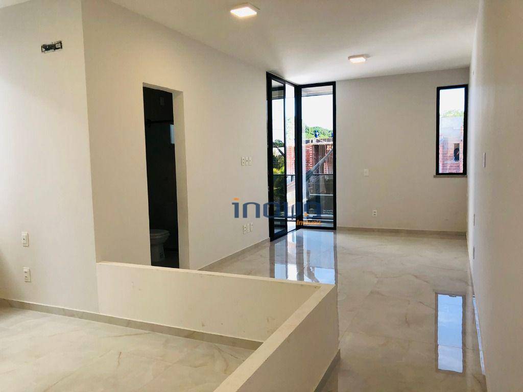 Casa à venda com 4 quartos, 144m² - Foto 17