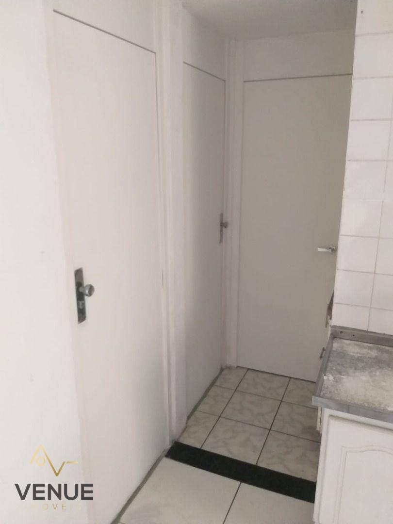 Apartamento à venda com 2 quartos, 56m² - Foto 28