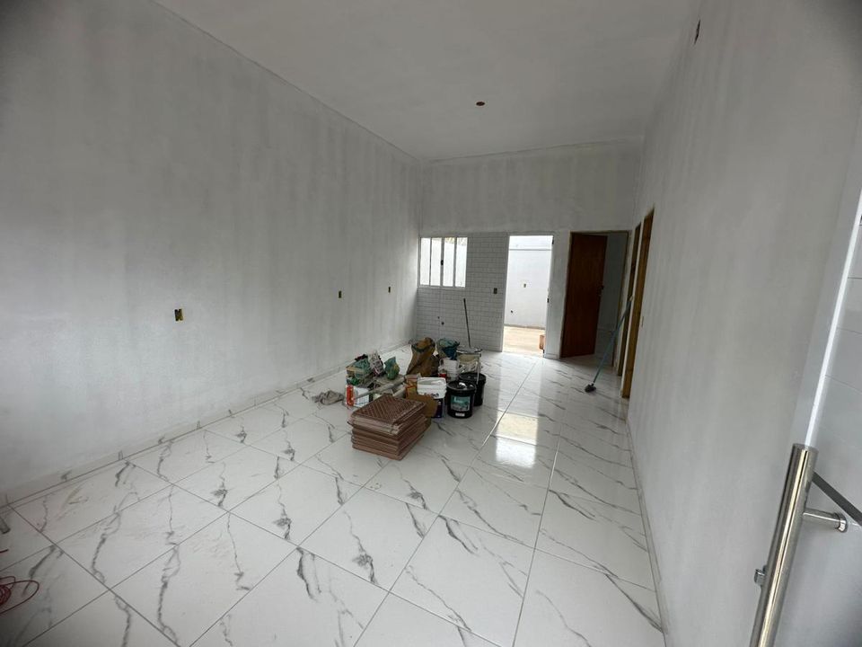 Casa à venda com 2 quartos, 113m² - Foto 2