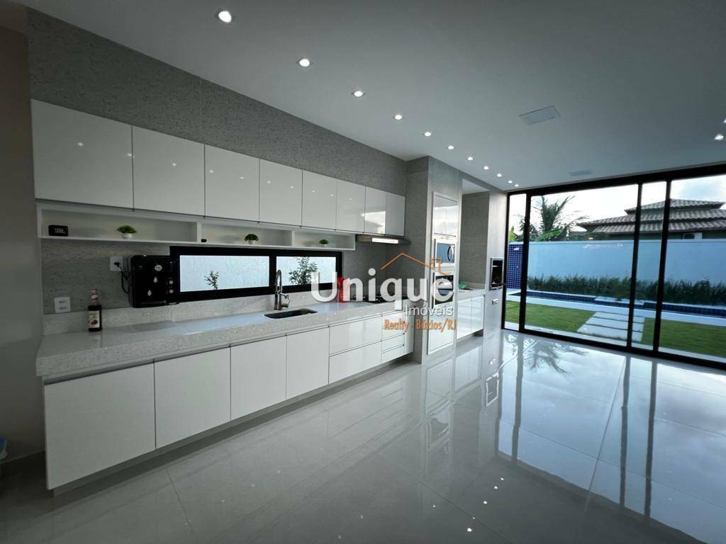 Casa de Condomínio à venda com 4 quartos, 209m² - Foto 18