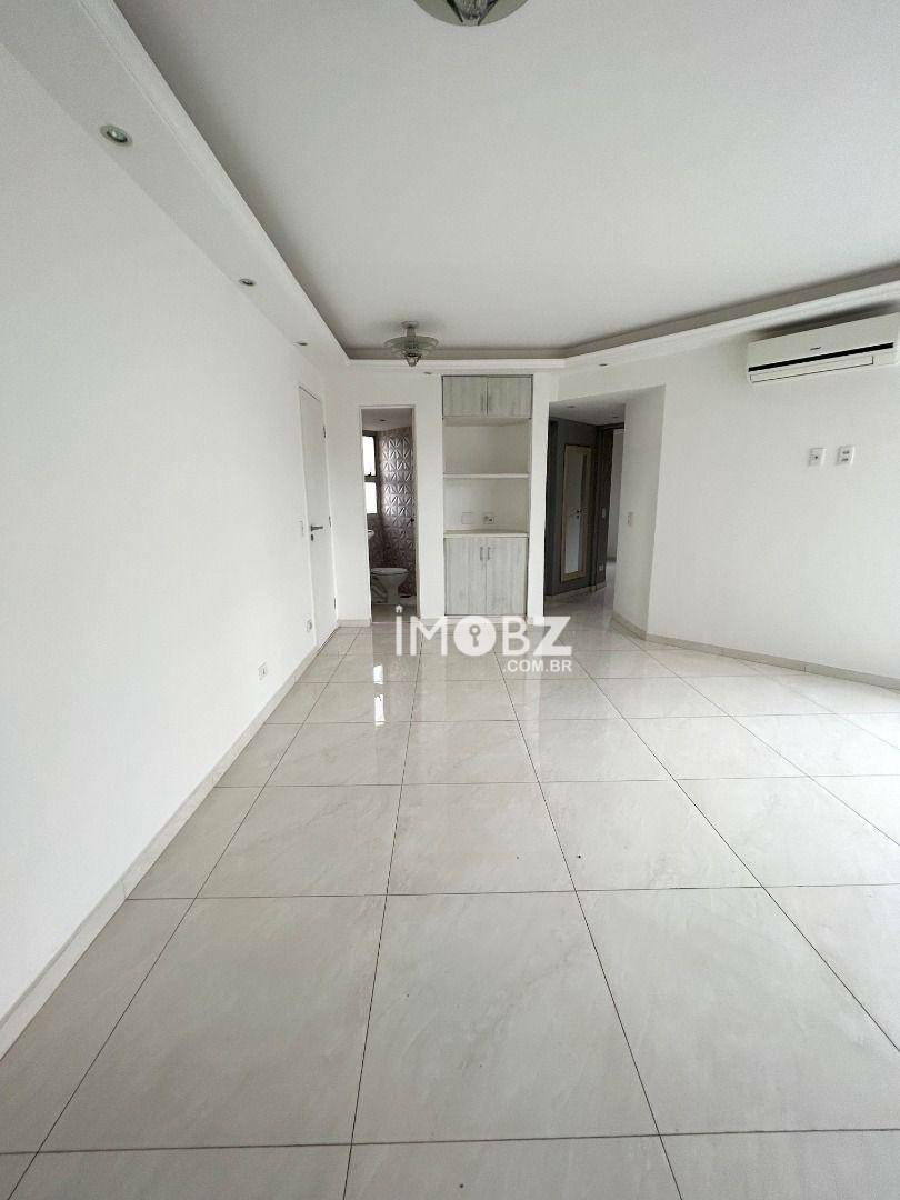 Apartamento à venda com 2 quartos, 75m² - Foto 5