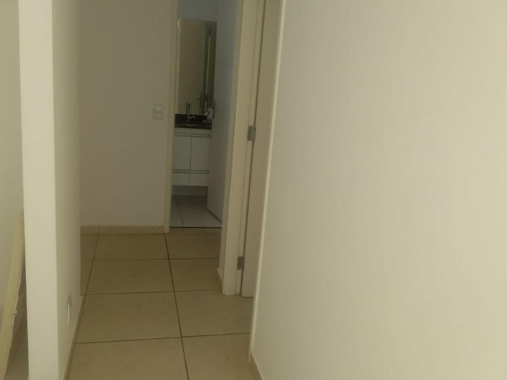 Apartamento para alugar com 2 quartos, 68m² - Foto 9