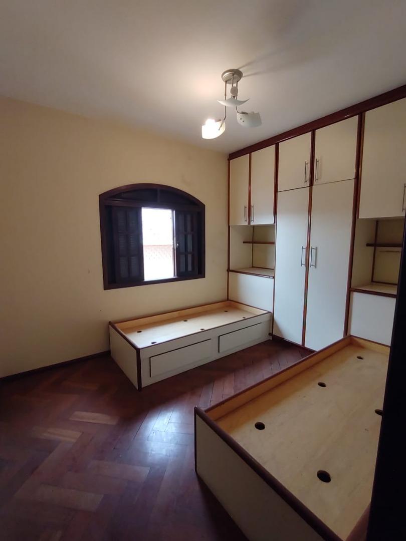 Casa à venda com 3 quartos, 330m² - Foto 11