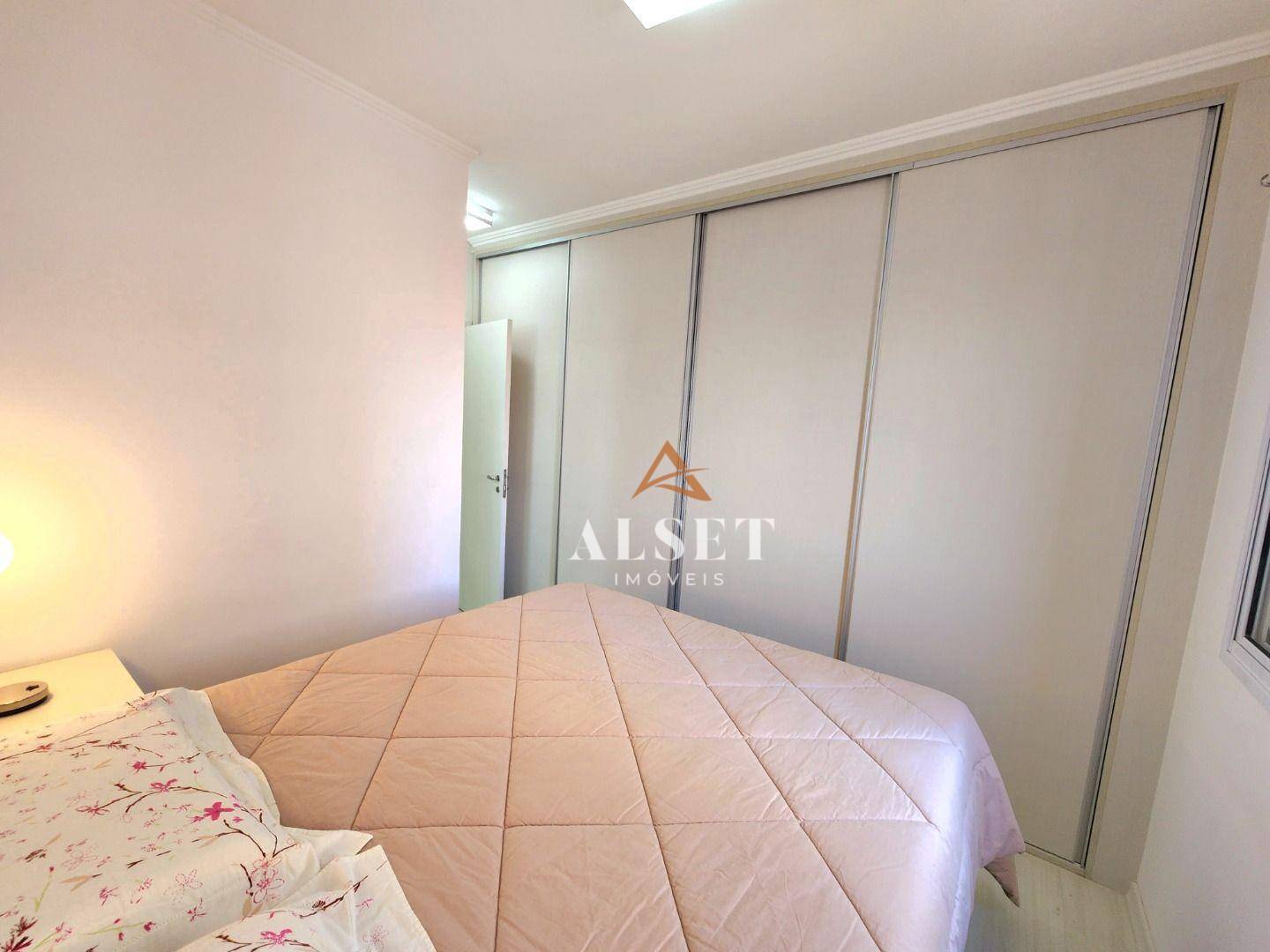 Apartamento à venda com 3 quartos, 86m² - Foto 20