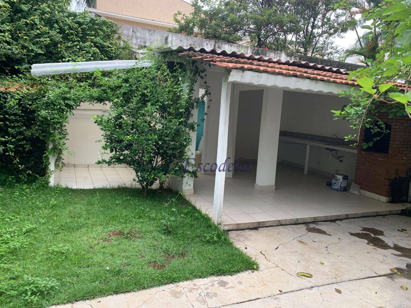 Casa à venda com 3 quartos, 220m² - Foto 1