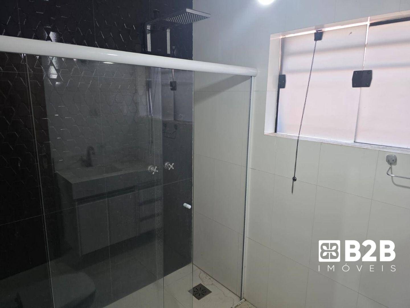Casa à venda com 5 quartos, 290m² - Foto 15